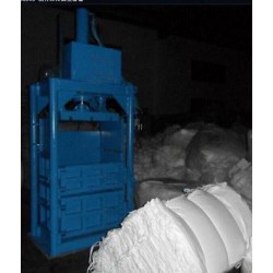 30噸服裝打包機(jī)，50噸服裝打包機(jī)，60噸服裝打包機(jī)