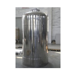 想買(mǎi)劃算的不銹鋼軟化器，就來(lái)雙龍凈化機(jī)械設(shè)備，揚(yáng)州不銹鋼軟化器