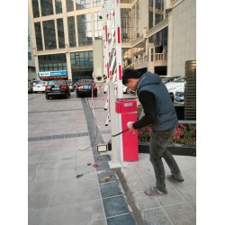 泉州智能停車場(chǎng)管理系統(tǒng)安裝維修，車牌識(shí)別系統(tǒng)安裝維修