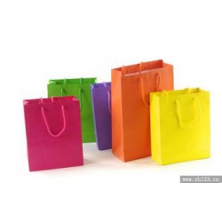 杭州無紡布禮品袋制造廠家，推*杭州恒毅包裝材料——塑料薄膜加工