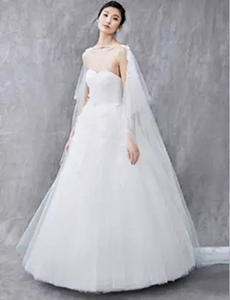 你經(jīng)得起這樣美麗的婚紗撩你嗎？