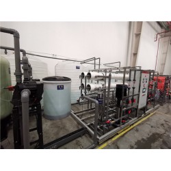 平湖去離子設(shè)備/醫(yī)療清洗超純水設(shè)備/自動化超純水設(shè)備